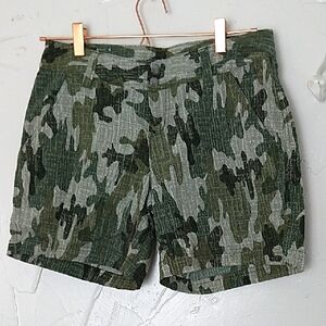 Columbia Camouflage Shorts Omni‎ Shield Advanced Repellency Size 8 Gorpcore